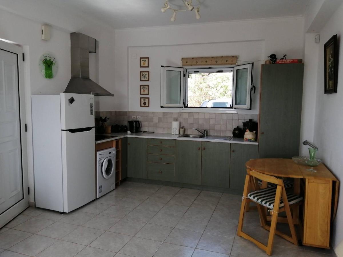 Appartement In Olive Groove House Peloponnesos Western Mani Kalianeika ภายนอก รูปภาพ