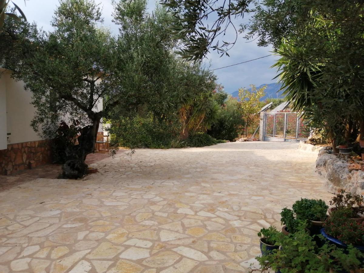 Appartement In Olive Groove House Peloponnesos Western Mani Kalianeika ภายนอก รูปภาพ